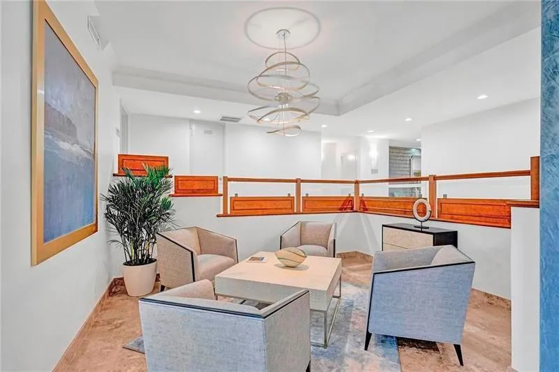 5200 OCEAN BOULEVARD #109C Lauderdale By The Sea, FL 33308