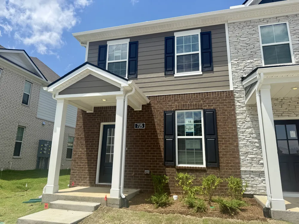 725 Ashbrook Drive Lebanon, TN 37087