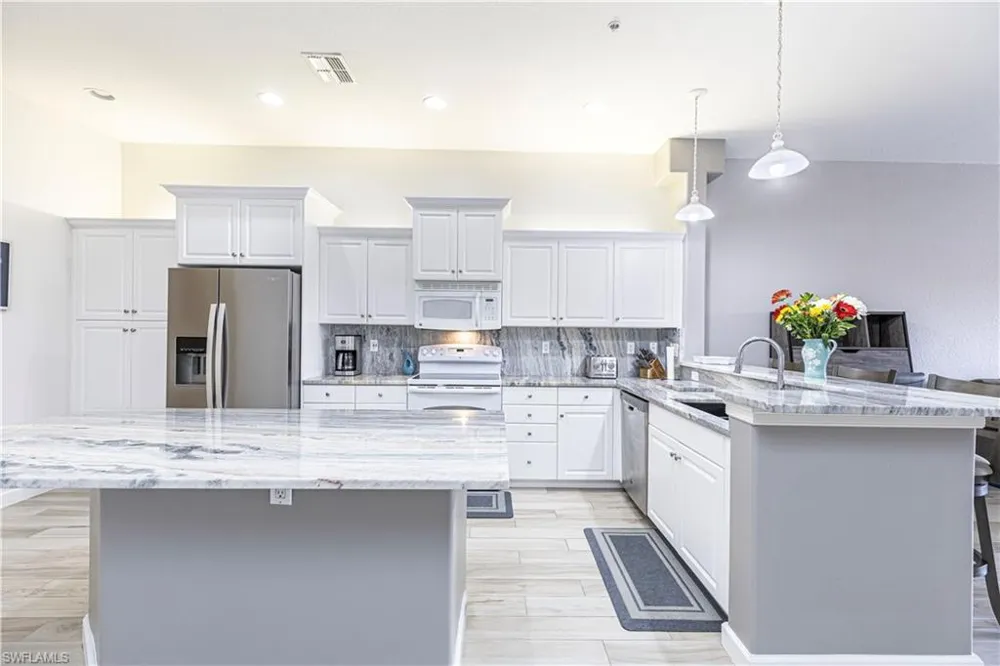 8641 Piazza Del Lago Circle #203 Estero, FL 33928
