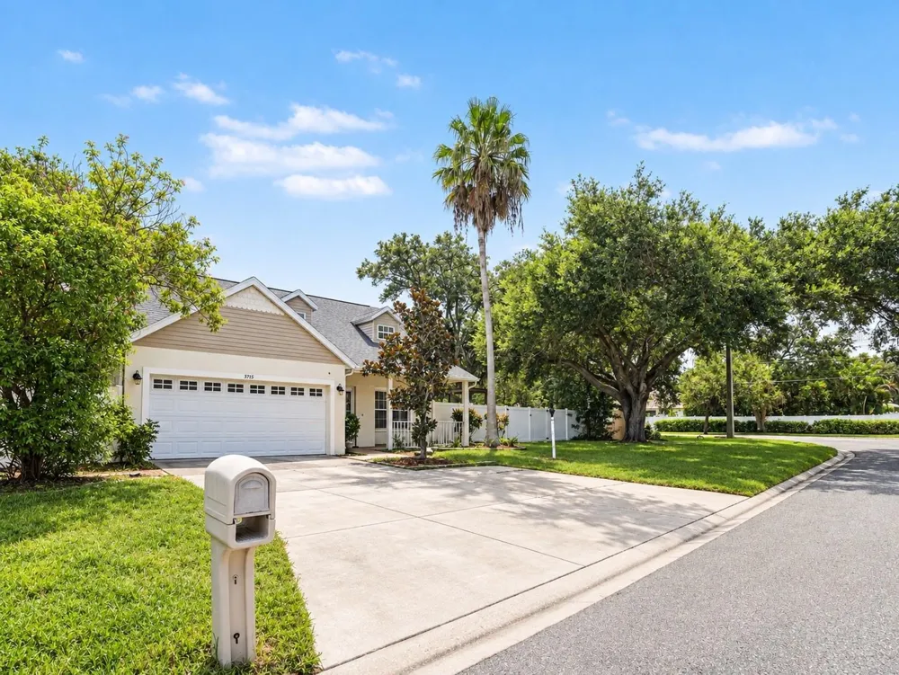 3715 E 31ST STREET Bradenton, FL 34208