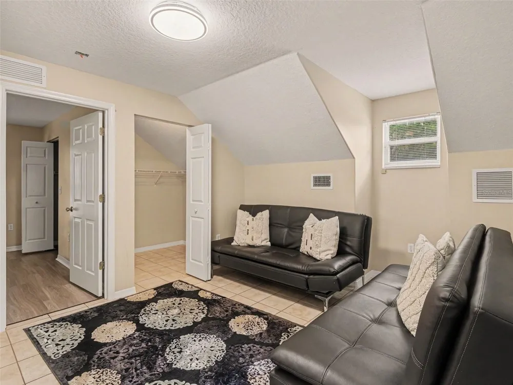 3715 E 31ST STREET Bradenton, FL 34208