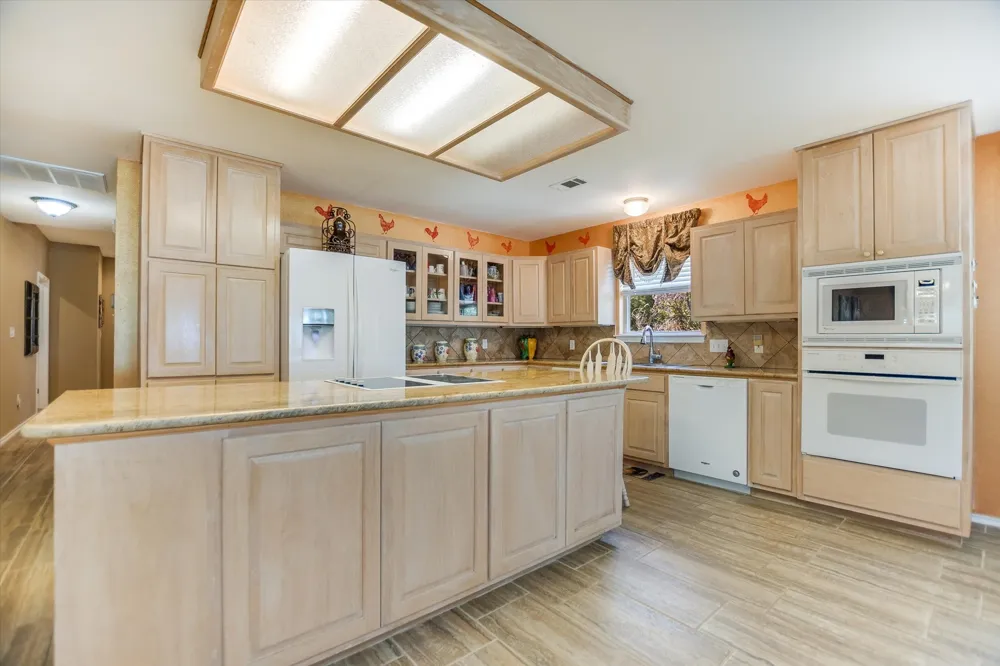 117 Inspiration Drive Sunrise Beach, TX 78643