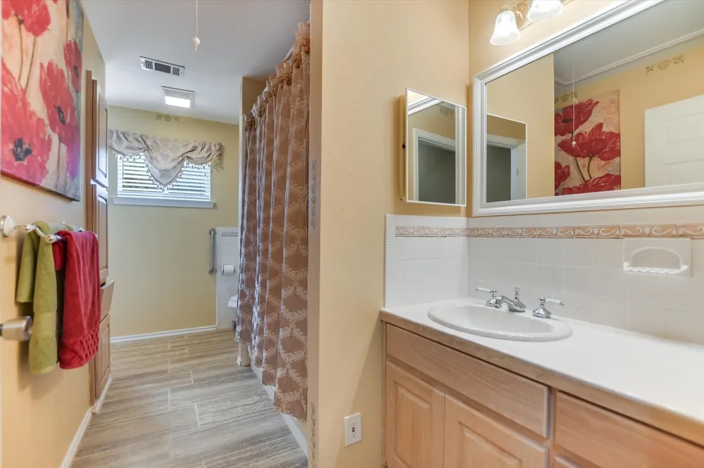 117 Inspiration Drive Sunrise Beach, TX 78643