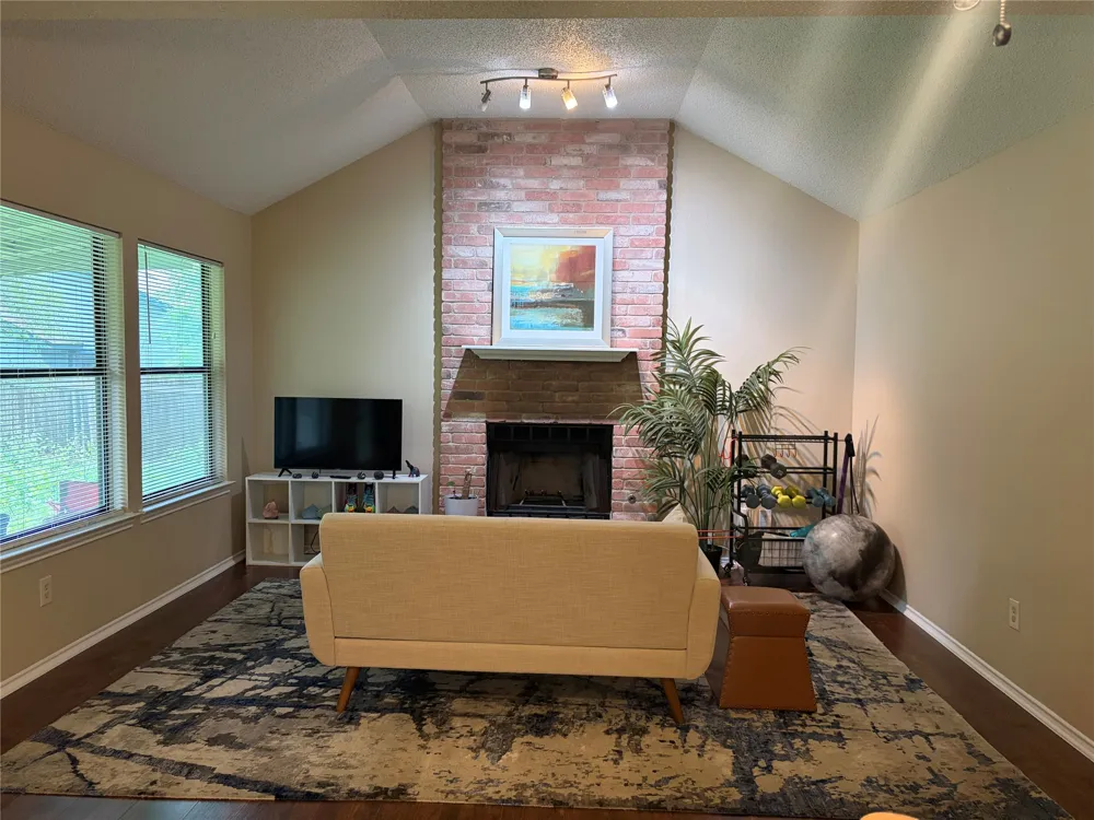 7804 Topawa Cove #B Austin, TX 78729