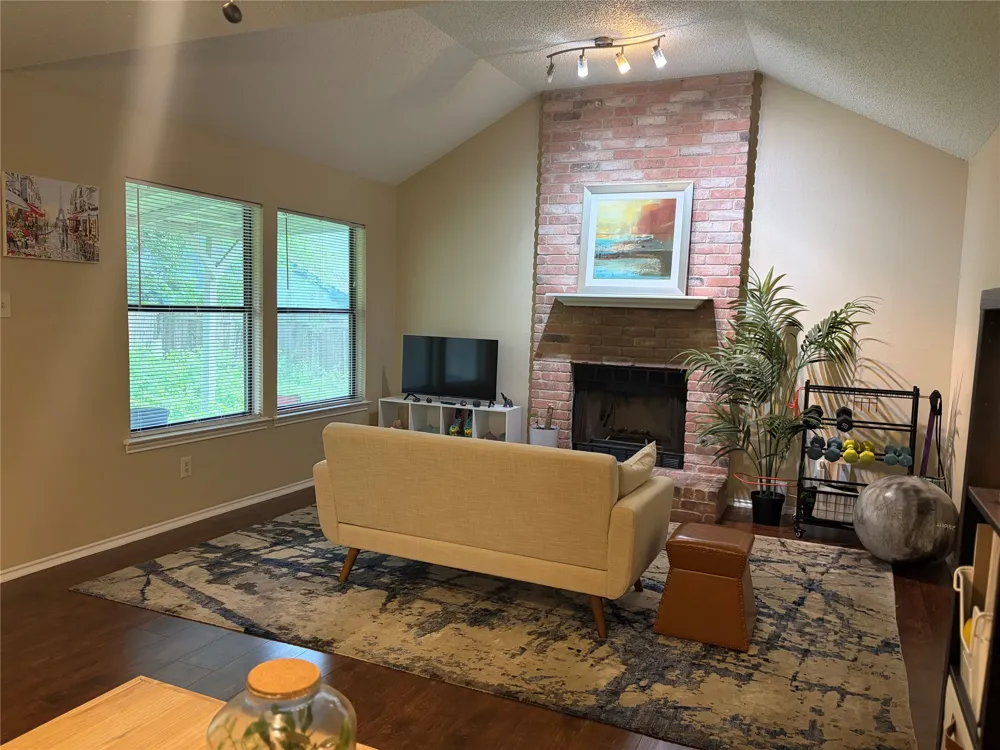 7804 Topawa Cove #B Austin, TX 78729