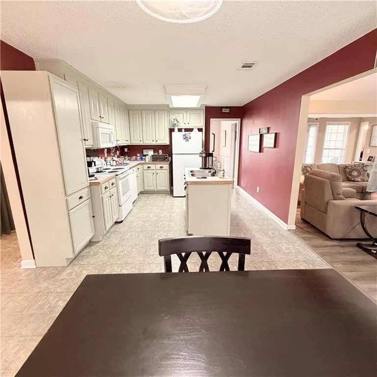 5475 Cool Creek Court Lula, GA 30554