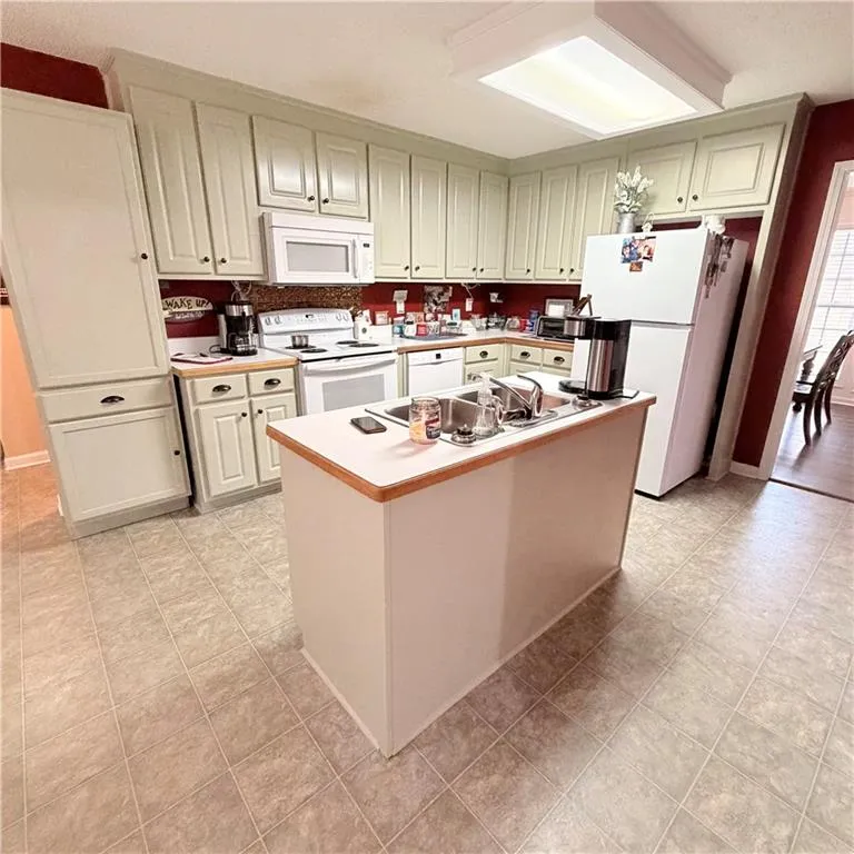 5475 Cool Creek Court Lula, GA 30554