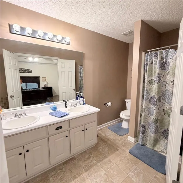 5475 Cool Creek Court Lula, GA 30554
