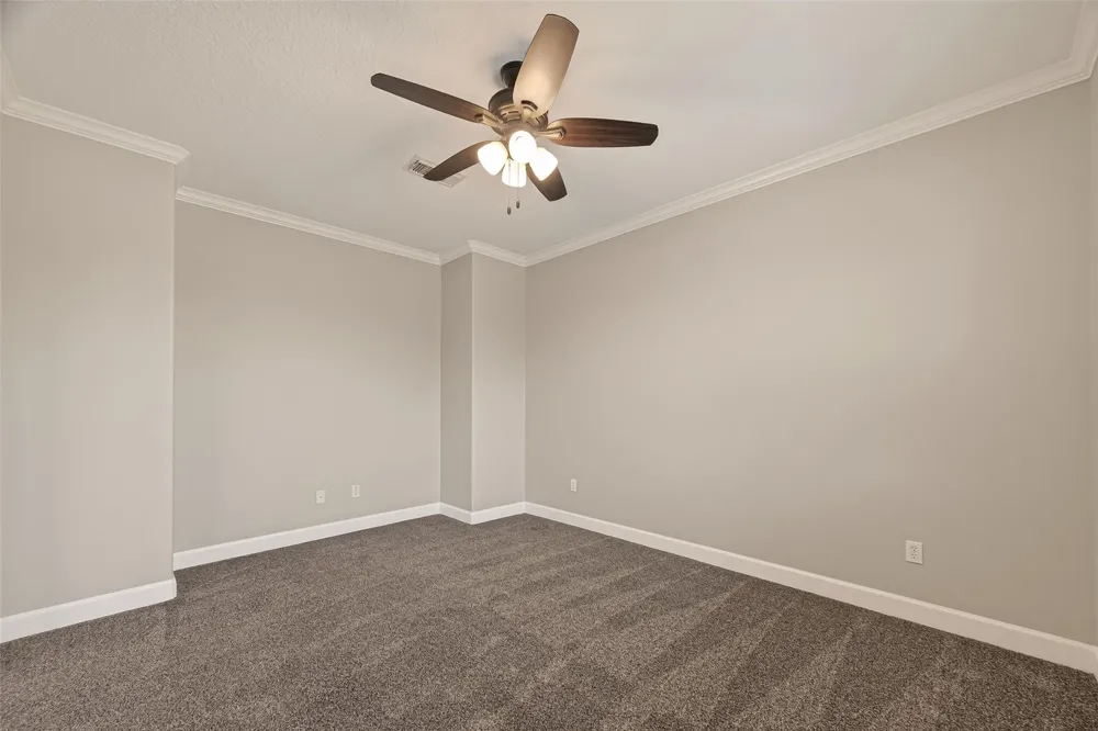 51 English Oak Court Lake Jackson, TX 77566