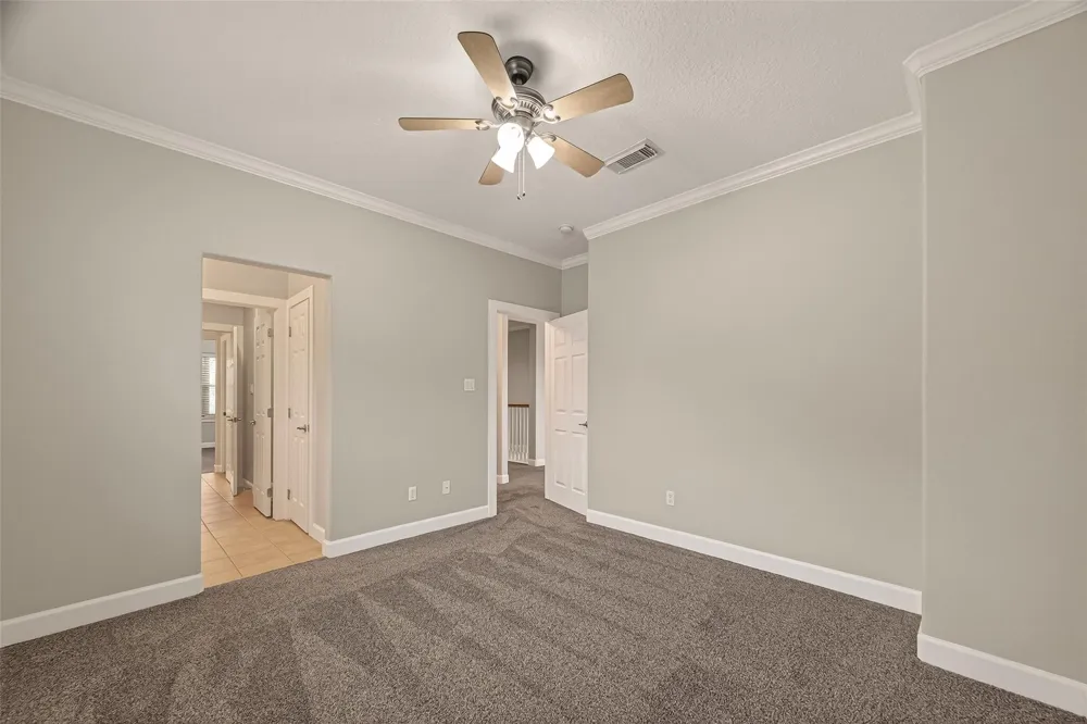 51 English Oak Court Lake Jackson, TX 77566