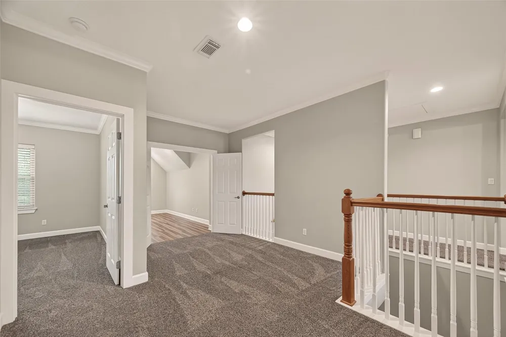 51 English Oak Court Lake Jackson, TX 77566