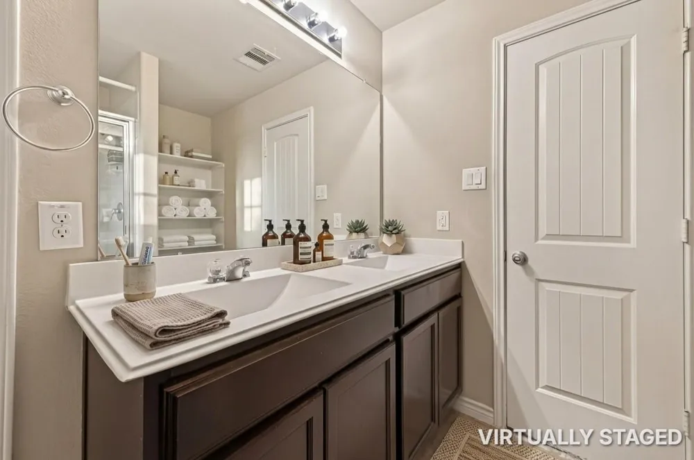 9206 Rustling Manor Lane Richmond, TX 77407