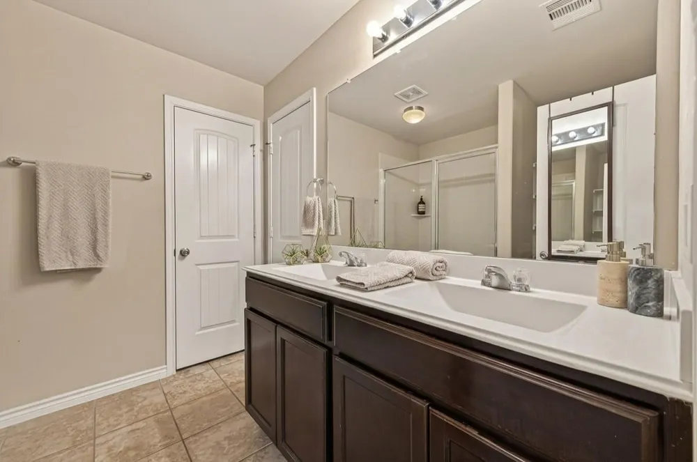 9206 Rustling Manor Lane Richmond, TX 77407