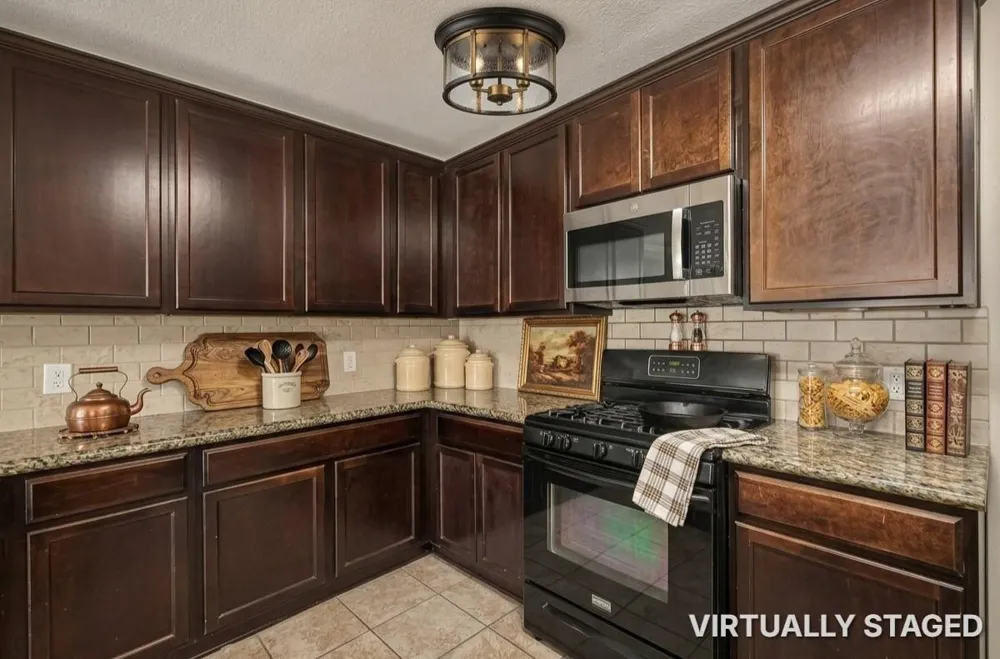 9206 Rustling Manor Lane Richmond, TX 77407
