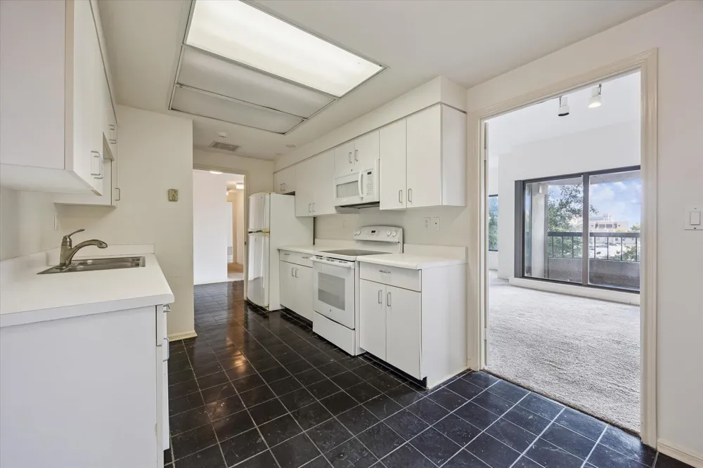 2001 Holcombe Boulevard #303 Houston, TX 77030