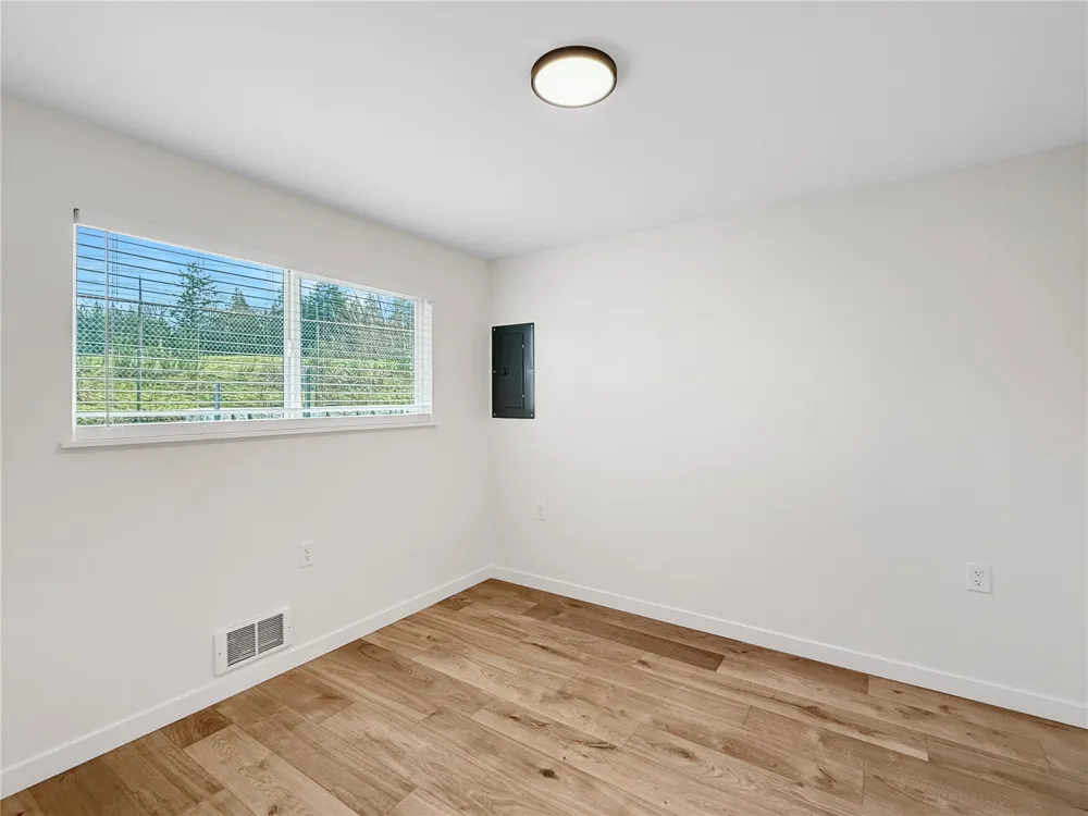 7820 64th Street SE #B Snohomish, WA 98290