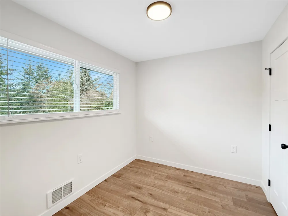 7820 64th Street SE #B Snohomish, WA 98290