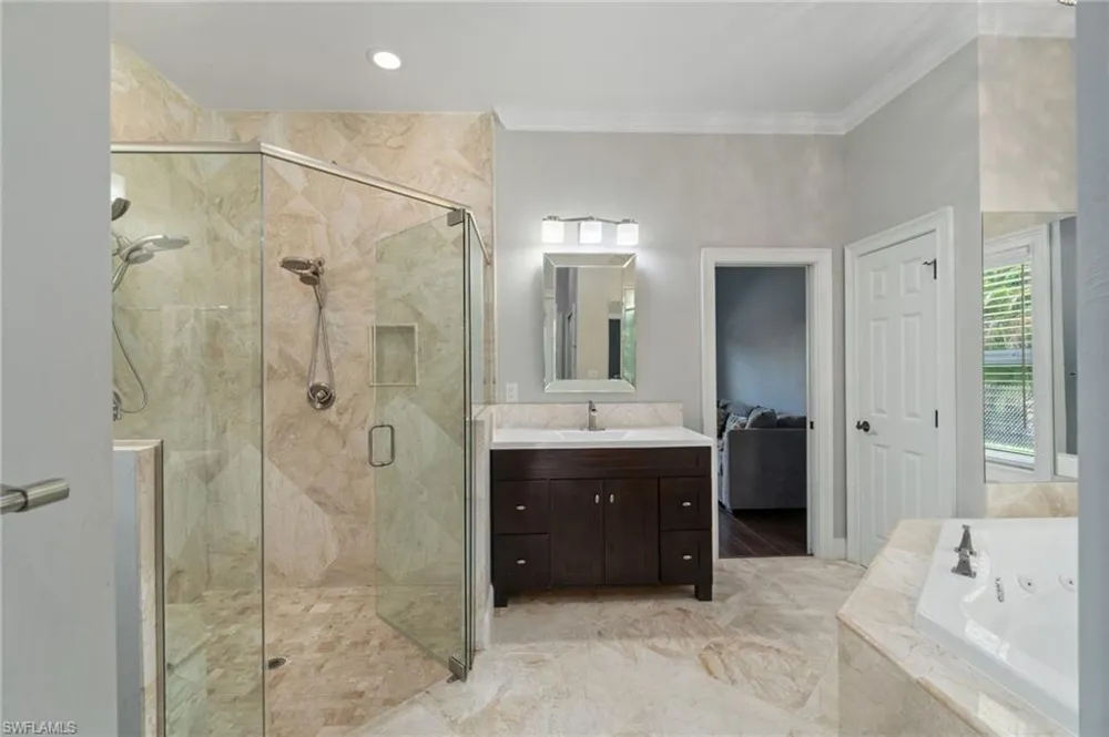 5420 Boxwood Way Naples, FL 34116