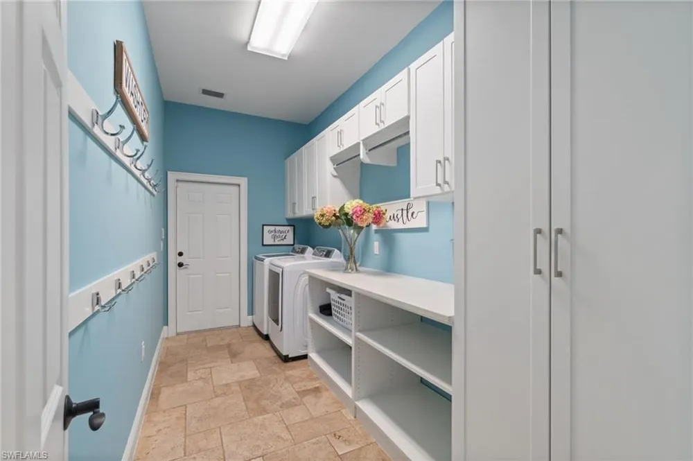5420 Boxwood Way Naples, FL 34116