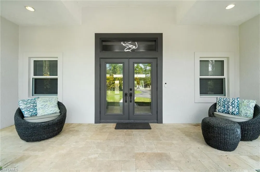 5420 Boxwood Way Naples, FL 34116