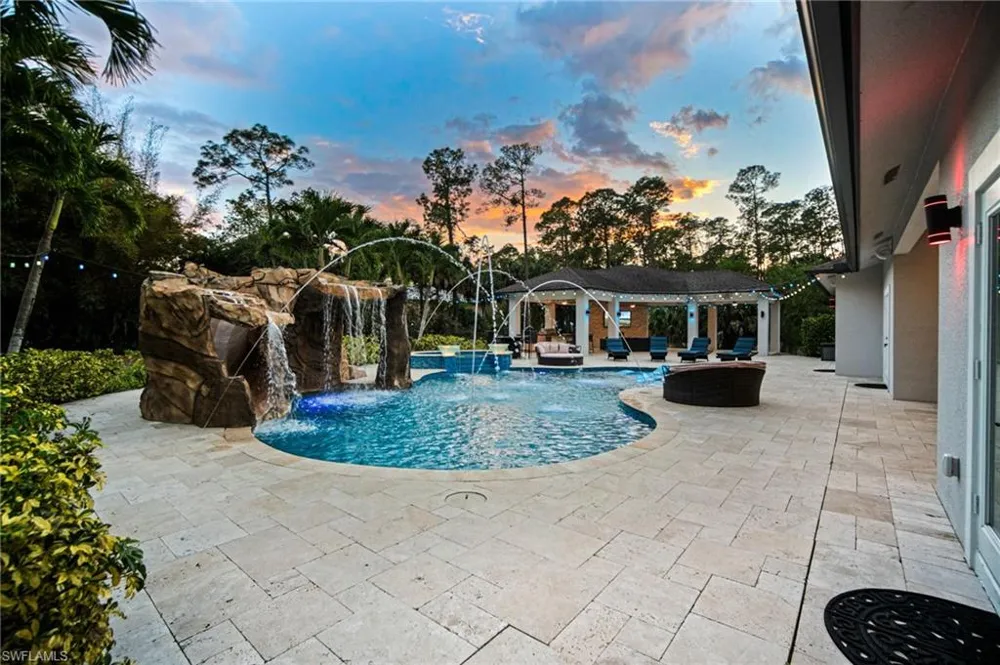 5420 Boxwood Way Naples, FL 34116