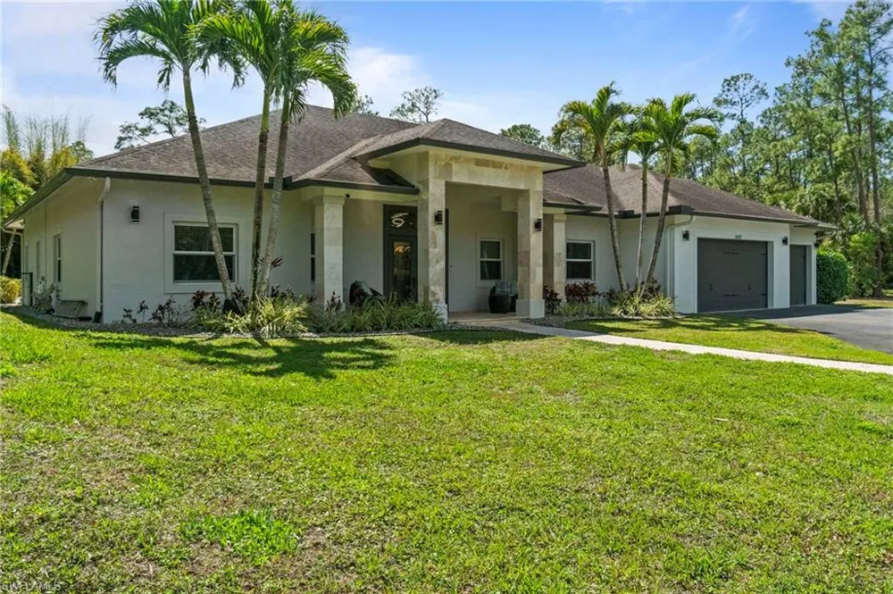 5420 Boxwood Way Naples, FL 34116