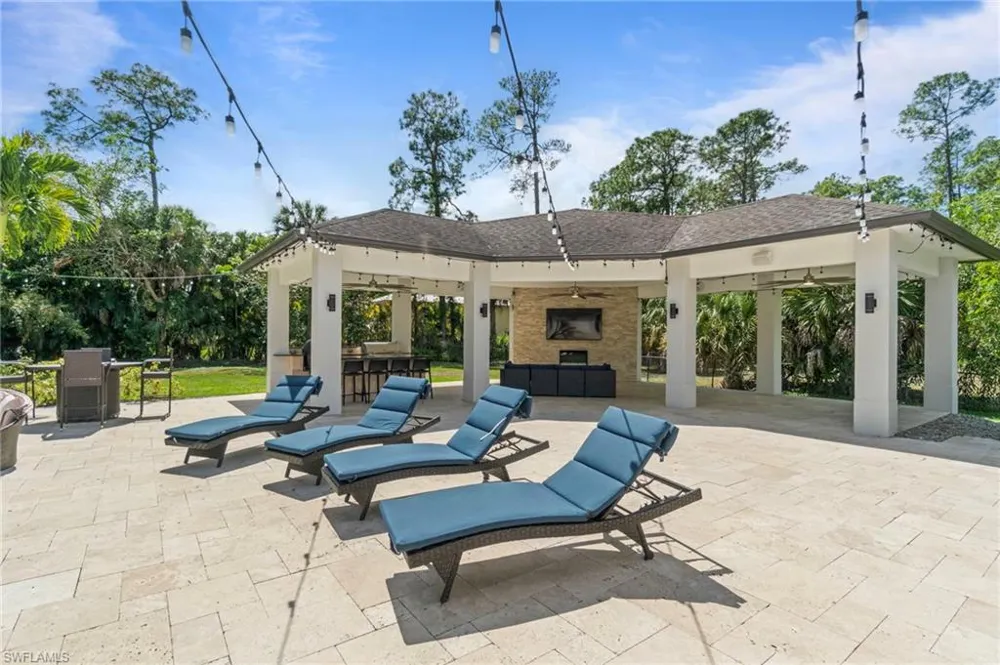 5420 Boxwood Way Naples, FL 34116