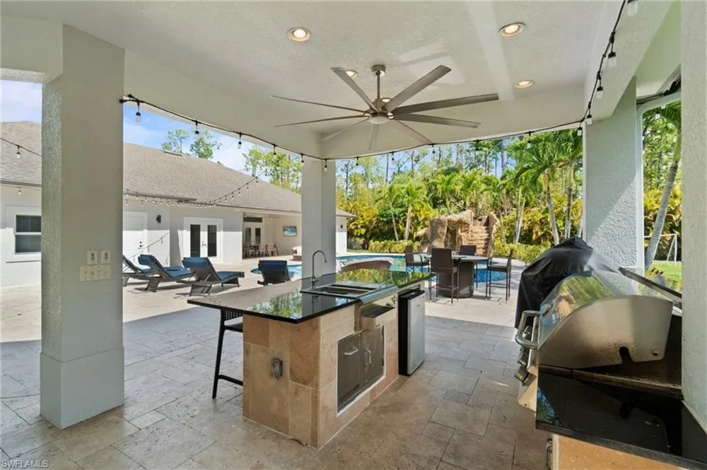 5420 Boxwood Way Naples, FL 34116