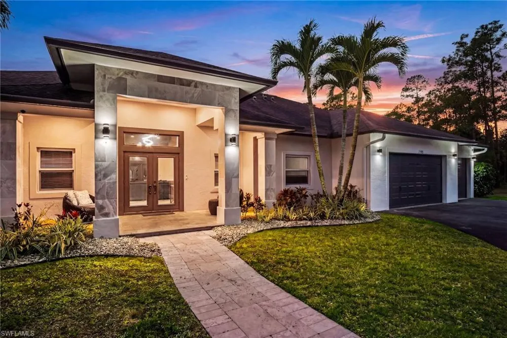 5420 Boxwood Way Naples, FL 34116
