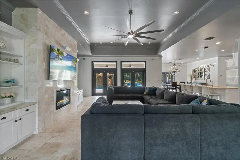 5420 Boxwood Way Naples, FL 34116