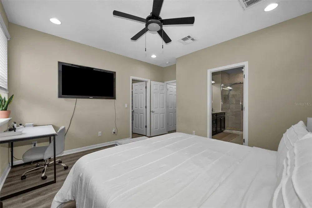 26399 LIMESTONE SPRINGS WAY Wesley Chapel, FL 33544