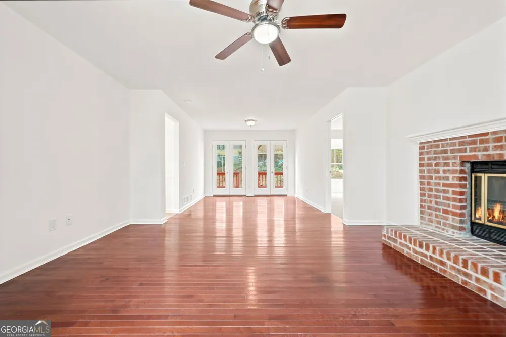 1632 Oakwood CT Marietta, GA 30066