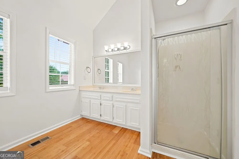1632 Oakwood CT Marietta, GA 30066