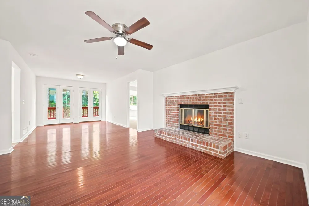 1632 Oakwood CT Marietta, GA 30066