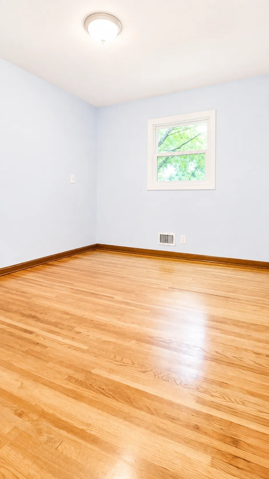 5901 Ewing Avenue Brooklyn Center, MN 55429