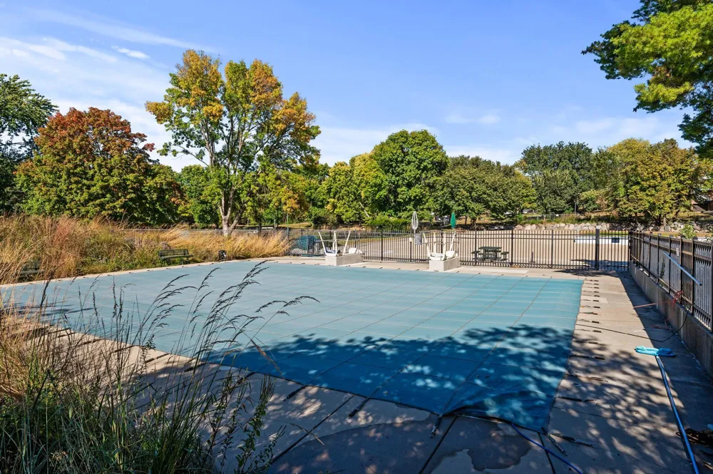 8948 Neill Lake Road #155E Eden Prairie, MN 55347