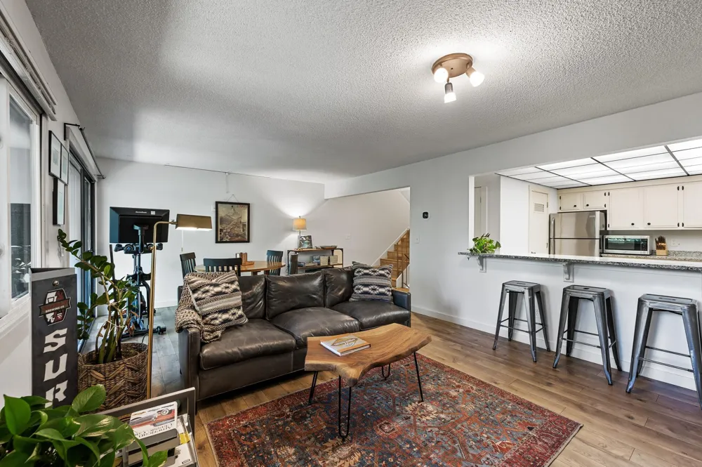 8948 Neill Lake Road #155E Eden Prairie, MN 55347