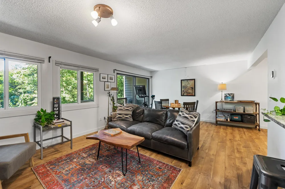 8948 Neill Lake Road #155E Eden Prairie, MN 55347