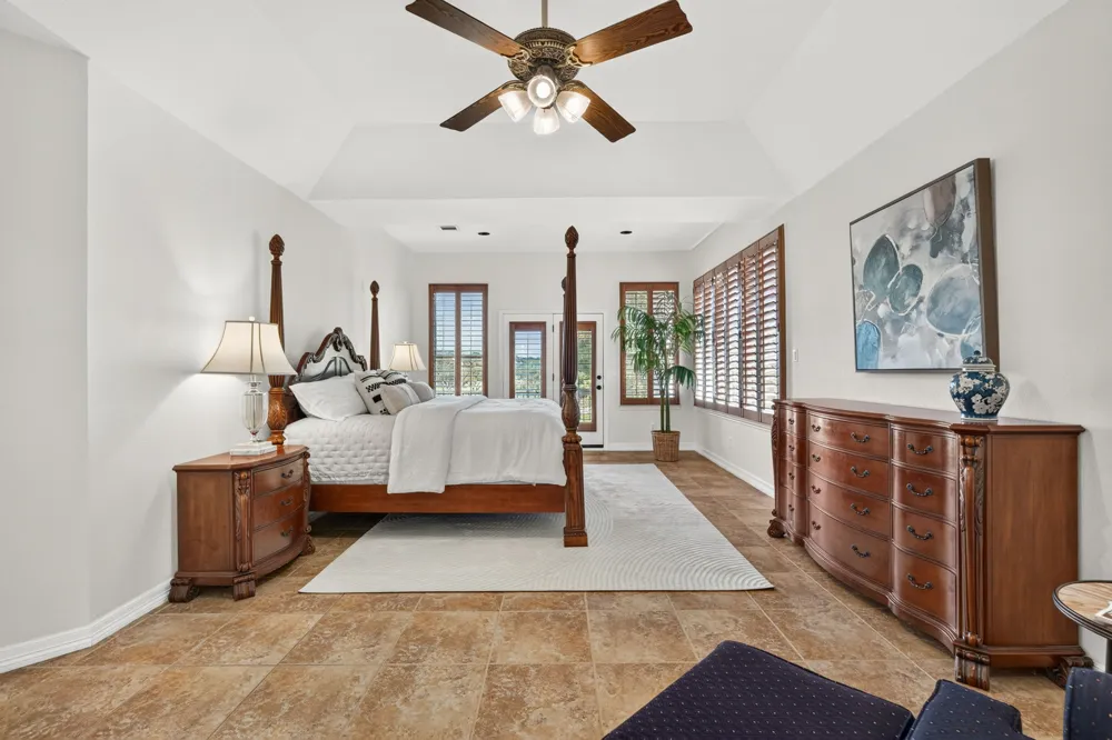 47 WATERFALL DRIVE The Hills, TX 78738
