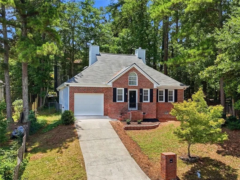 1632 Oakwood Court Marietta, GA 30066