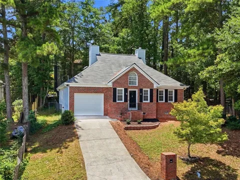 1632 Oakwood Court