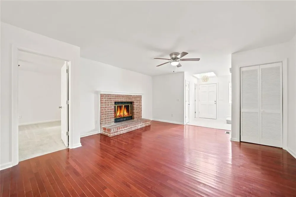 1632 Oakwood Court Marietta, GA 30066