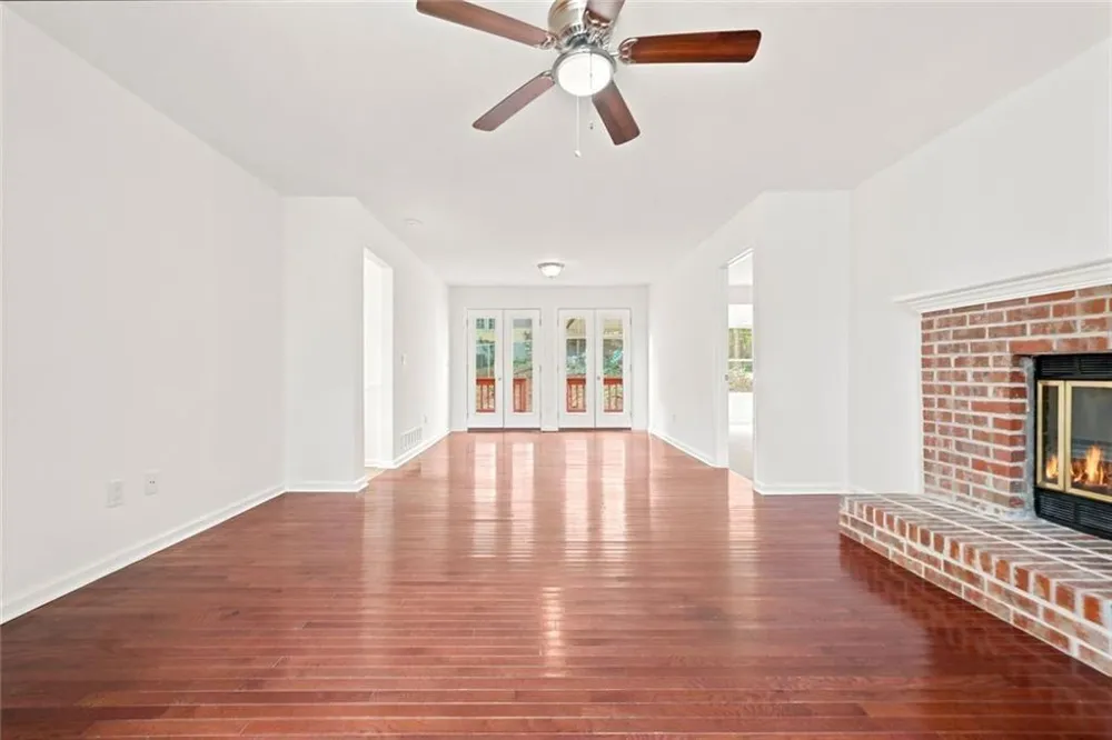1632 Oakwood Court Marietta, GA 30066