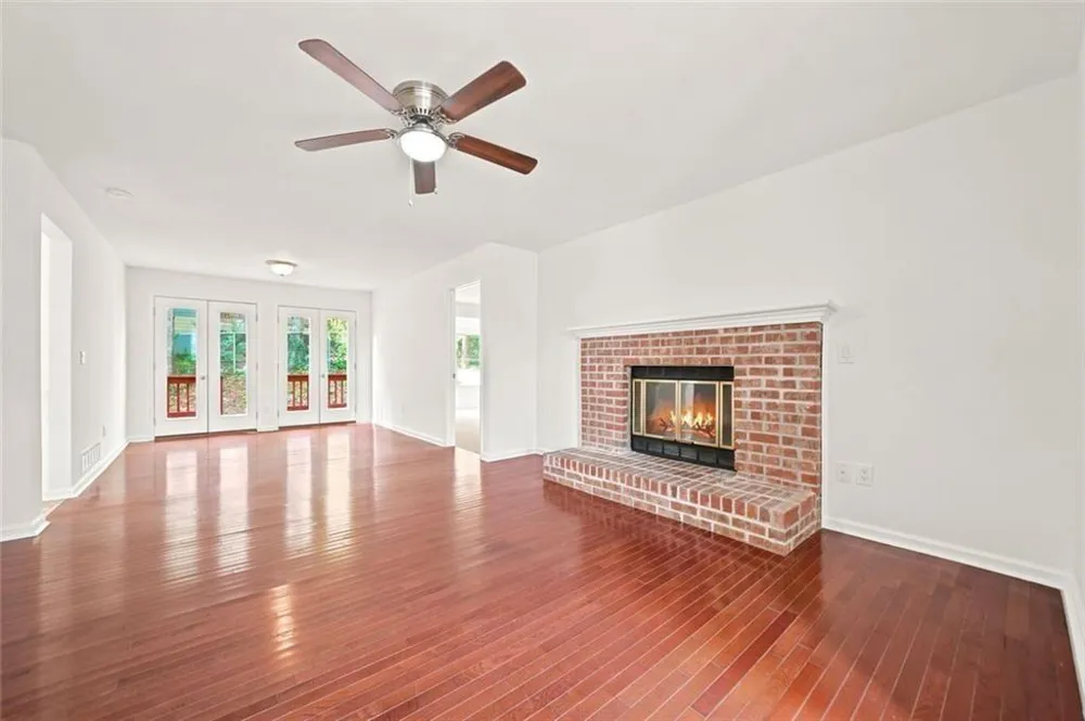 1632 Oakwood Court Marietta, GA 30066