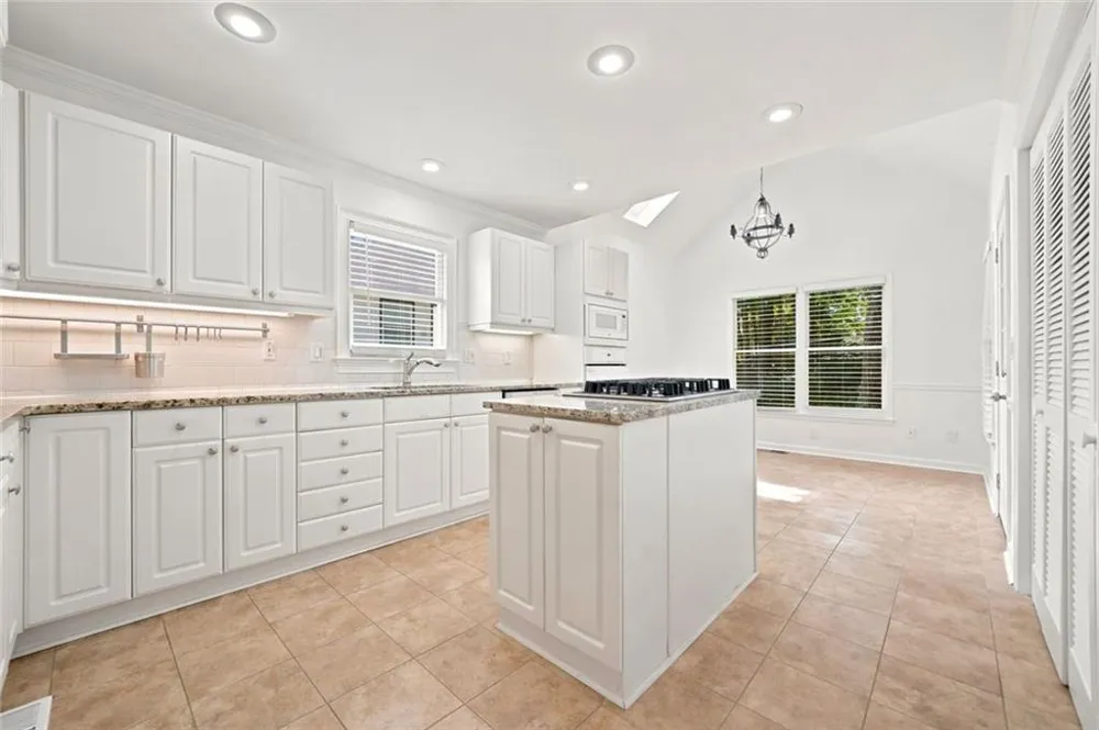 1632 Oakwood Court Marietta, GA 30066