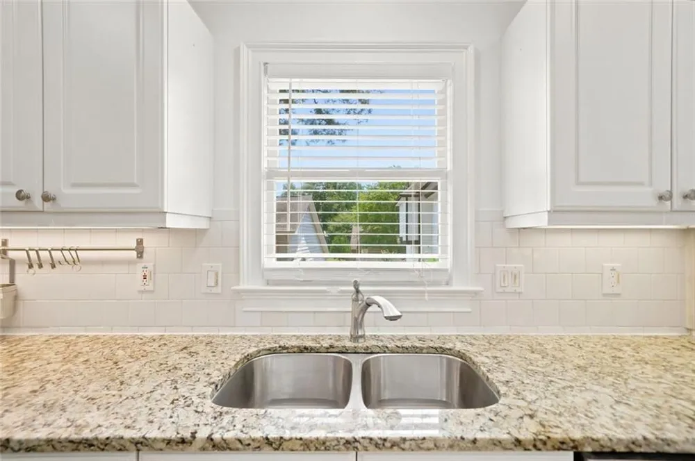 1632 Oakwood Court Marietta, GA 30066
