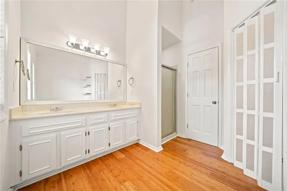 1632 Oakwood Court Marietta, GA 30066