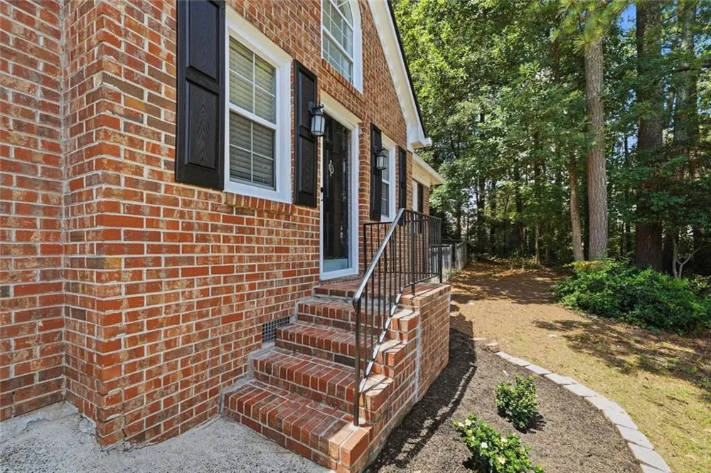 1632 Oakwood Court Marietta, GA 30066