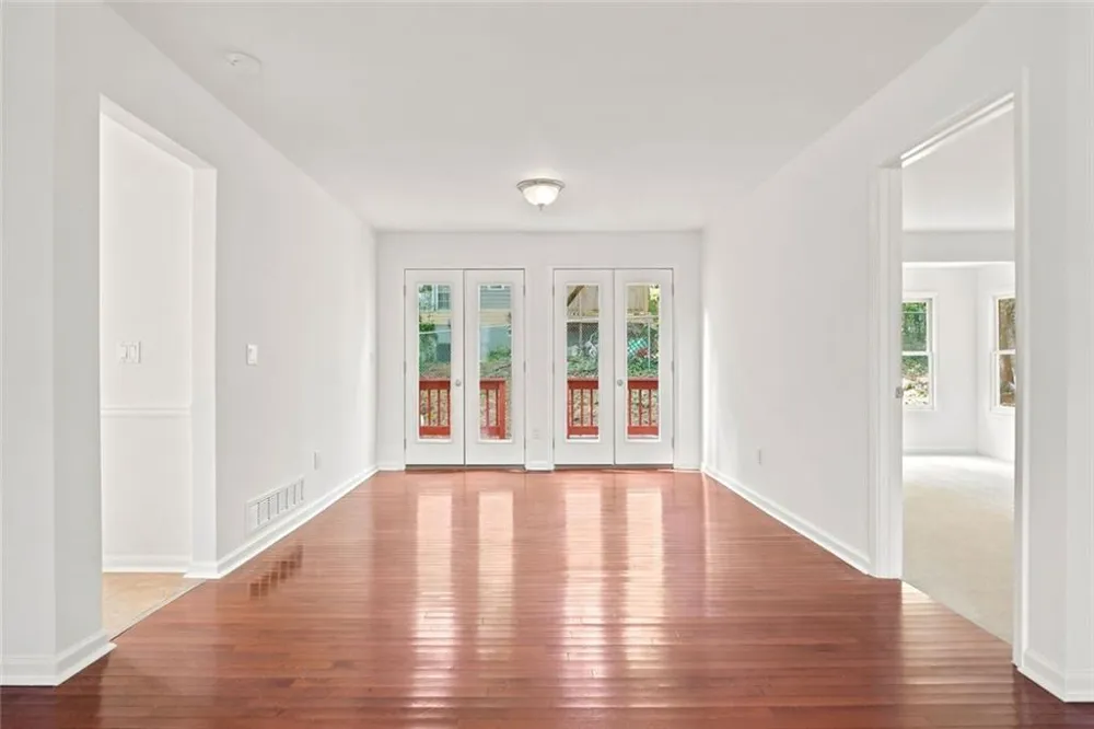 1632 Oakwood Court Marietta, GA 30066