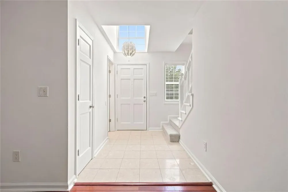 1632 Oakwood Court Marietta, GA 30066